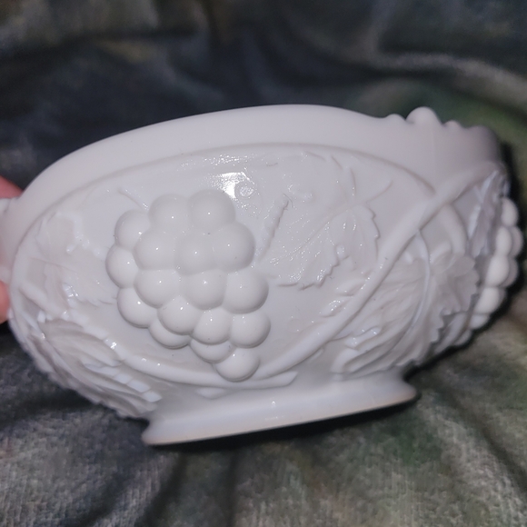 Vintage Duncan and Miller Milk Glass Bowl Grape Pattern 4" - Picture 4 of 8